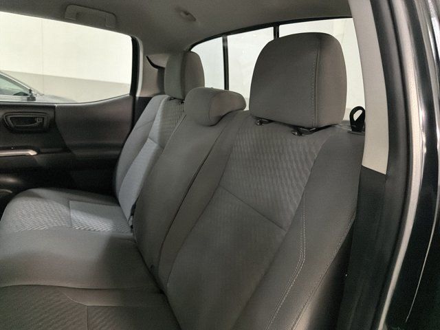Used 2022 Toyota Tacoma SR5 AWD/4WD image 20