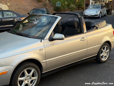 Used 2001 Volkswagen Cabrio GLS image 40
