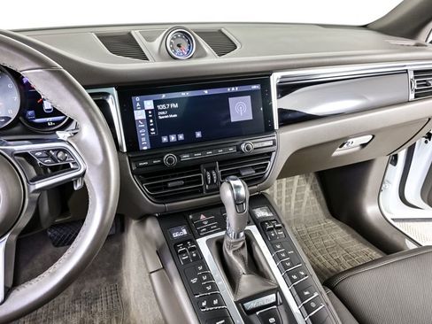 Used 2019 Porsche Macan S image 14