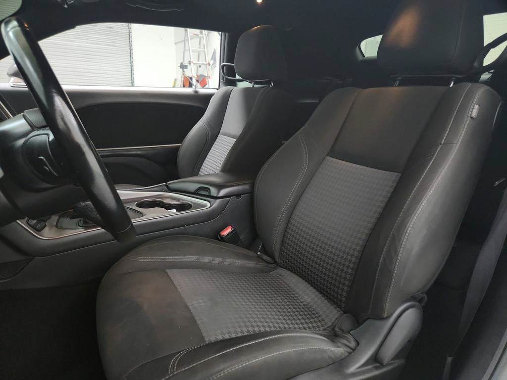 Used 2020 Dodge Challenger SXT RWD image 26