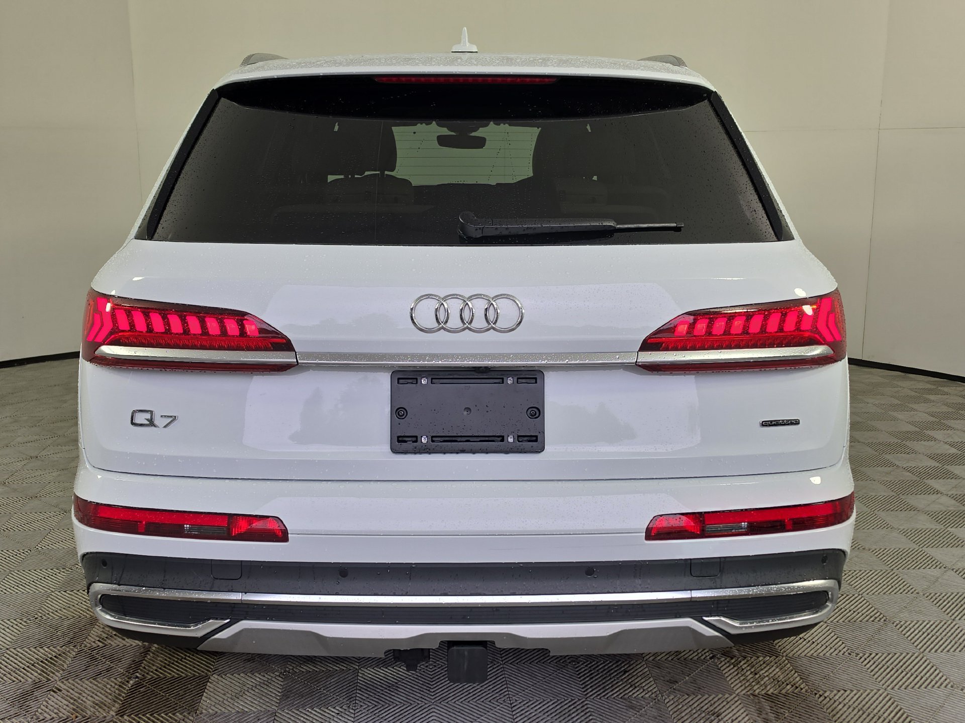 Used 2023 Audi Q7 3.0T Premium Plus AWD/4WD image 39