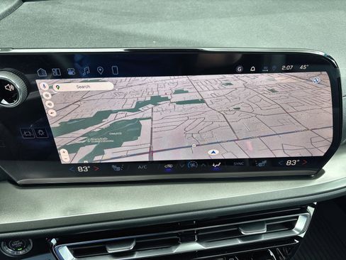 New 2026 Chevrolet Traverse LT w/ Midnight/Sport Edition AWD/4WD image 27