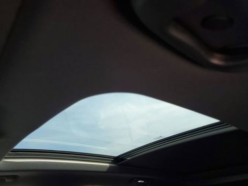 Certified 2023 Chevrolet Equinox RS w/ RS Leather Package image 18