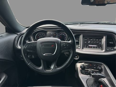 Used 2019 Dodge Challenger SXT RWD image 30