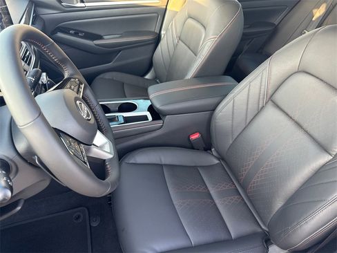 New 2025 Nissan Altima 2.5 SR w/ SR Premium Package image 20