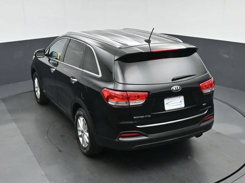 Used 2017 Kia Sorento AWD image 54
