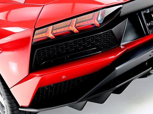 Used 2018 Lamborghini Aventador S AWD/4WD image 29