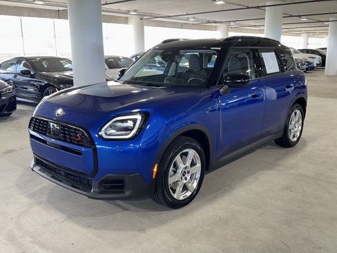 Certified 2025 MINI Cooper Countryman S AWD/4WD image 4