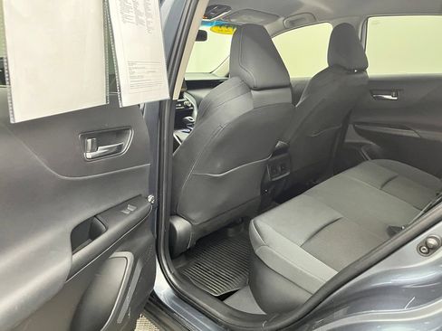 Used 2022 Toyota Venza LE AWD/4WD image 38