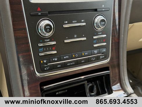 Used 2017 Lincoln Navigator Reserve AWD/4WD image 28
