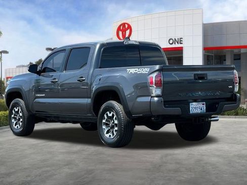 Used 2023 Toyota Tacoma TRD Off-Road w/ Technology Package AWD/4WD image 6