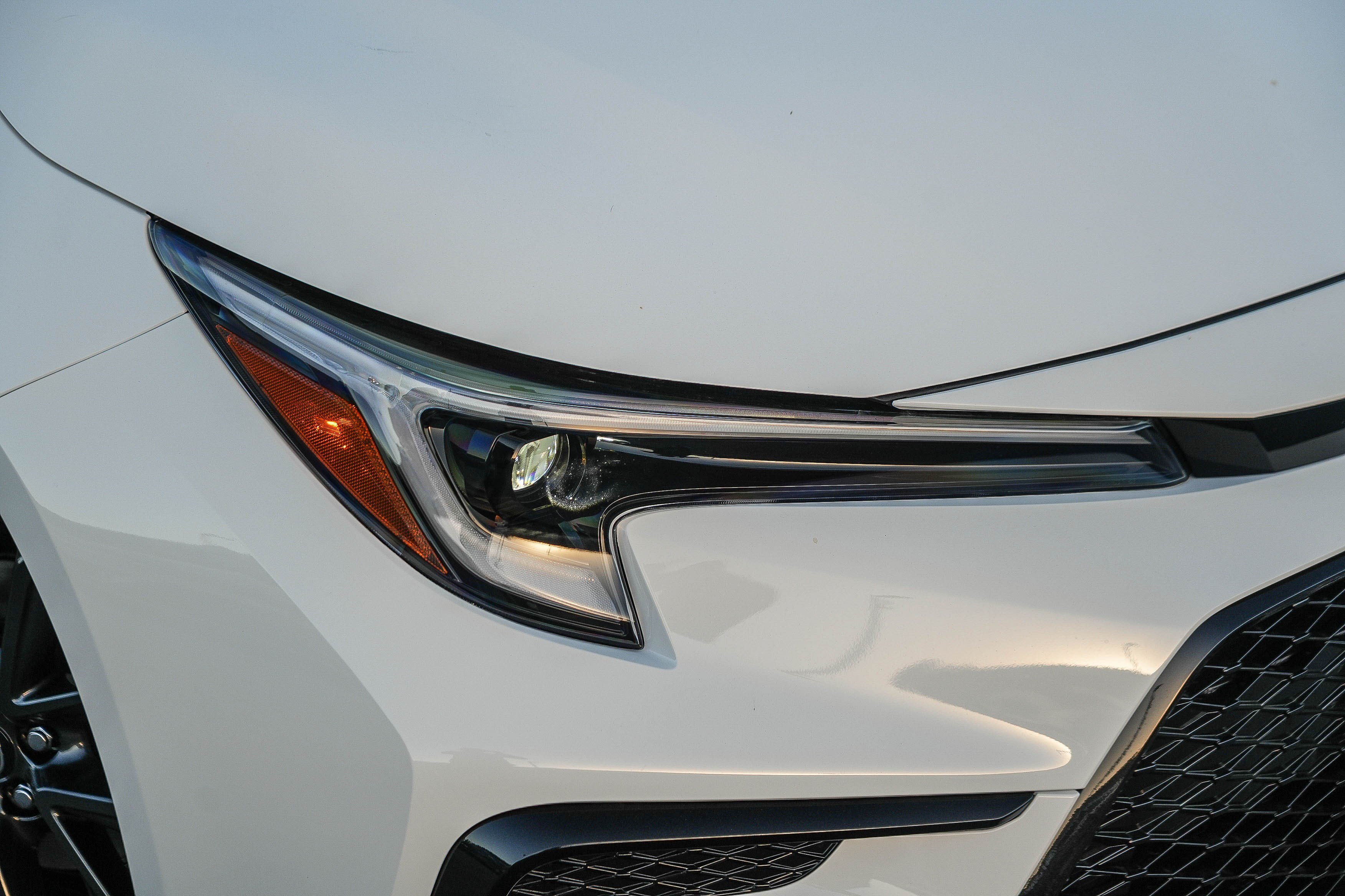 New 2027 Toyota Corolla SE FWD image 2