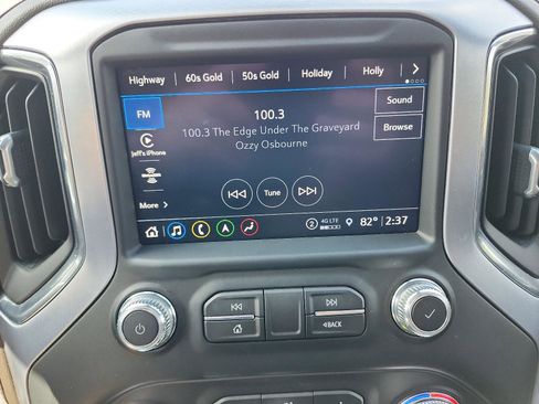 Certified 2022 GMC Sierra 1500 SLT image 18