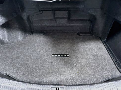 Used 2013 Toyota Avalon Limited FWD image 38