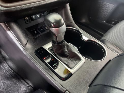 Used 2017 Toyota Highlander Plus image 30