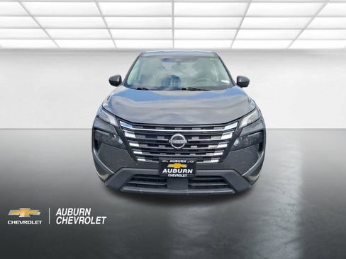 Used 2024 Nissan Rogue S AWD/4WD image 8