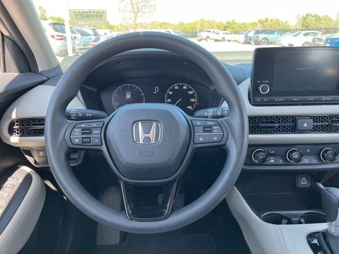Certified 2023 Honda HR-V LX image 16