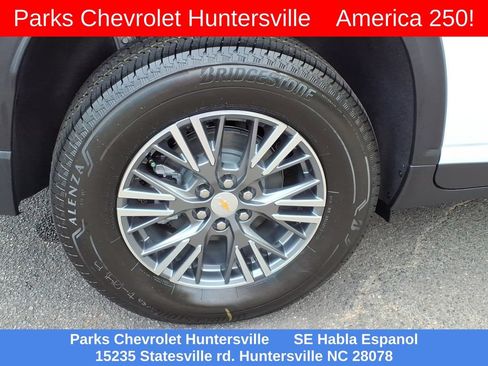 New 2026 Chevrolet Traverse LT w/ Driver Confidence Package FWD image 34