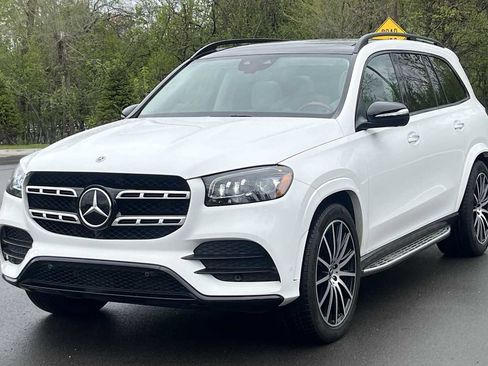 Used 2022 Mercedes-Benz GLS 450 4MATIC image 1