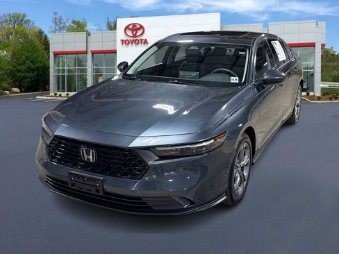 Used 2024 Honda Accord EX image 1