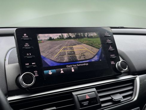 Used 2019 Honda Accord Sport image 16