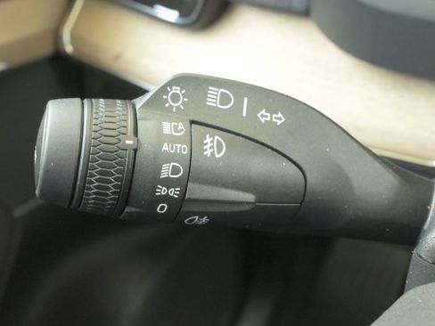 New 2026 Volvo XC90 B6 Plus w/ Protection Package Premier image 30