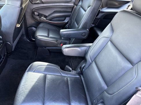 Used 2017 GMC Yukon SLT w/ Open Road Package RWD image 13