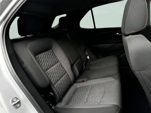 Used 2021 Chevrolet Equinox LT image 27
