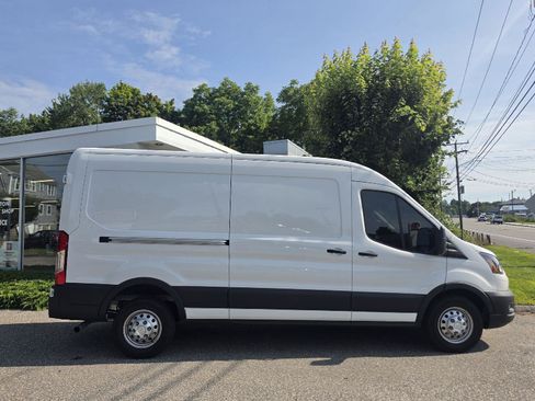 Used 2025 Ford Transit 250 148 Medium Roof Extended AWD w/ Exterior Upgrade Package image 2
