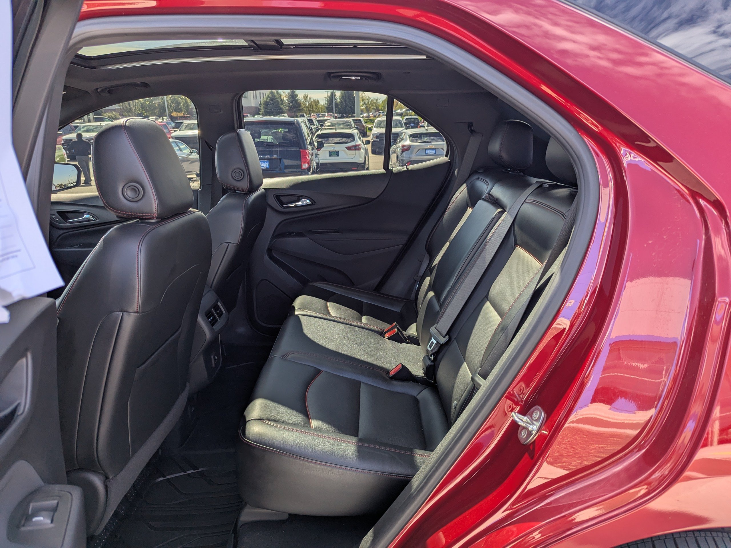 Certified 2023 Chevrolet Equinox RS w/ RS Leather Package AWD/4WD image 33