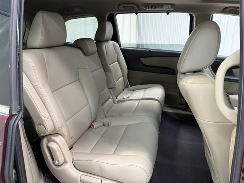 Used 2013 Honda Odyssey Touring image 18