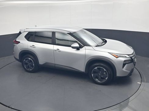 Used 2025 Nissan Rogue SV AWD/4WD image 22
