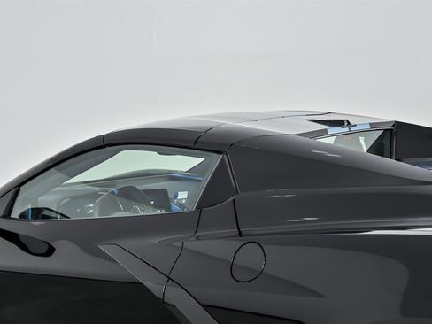 Used 2023 Chevrolet Corvette Stingray Premium Conv w/ Z51 Performance Package RWD image 21