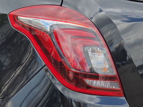 Certified 2021 Buick Encore Preferred AWD/4WD image 33