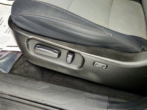 Used 2021 Toyota Tacoma 4x4 Double Cab image 11