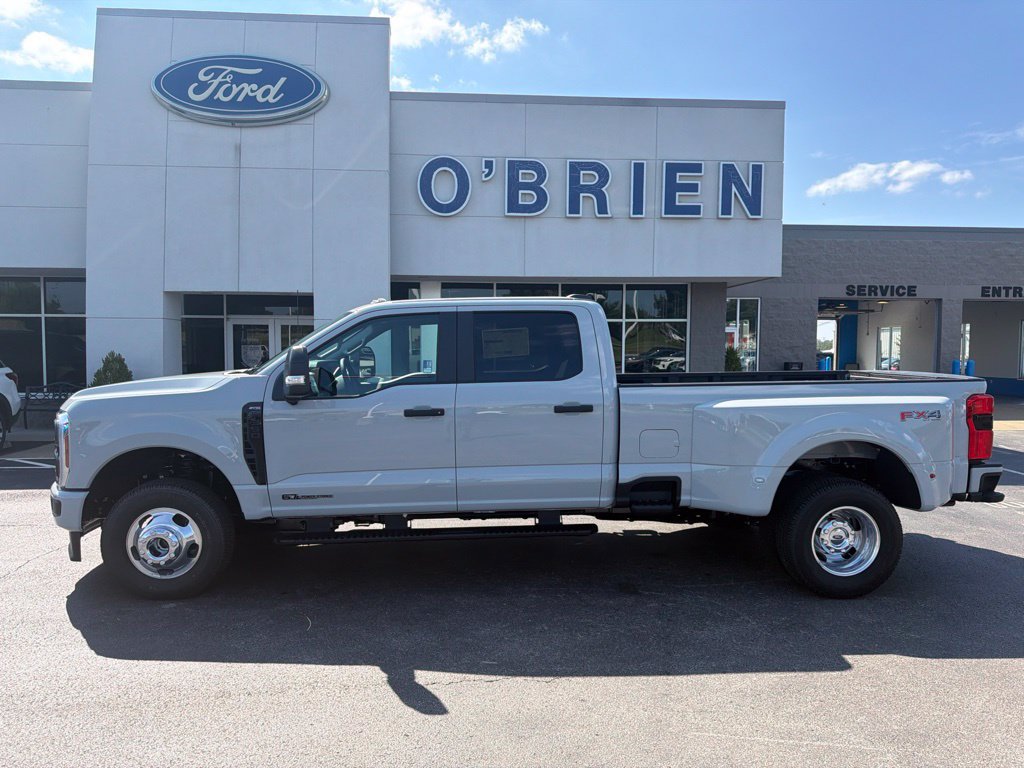 New 2026 Ford F350 XL w/ STX Appearance Package AWD/4WD image 2
