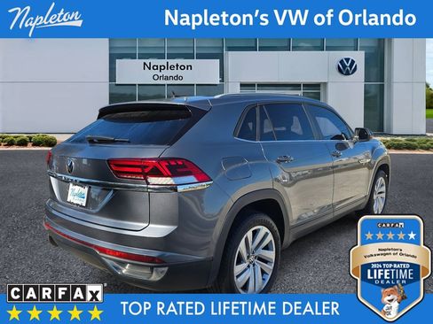 Used 2022 Volkswagen Atlas Cross Sport SE image 4