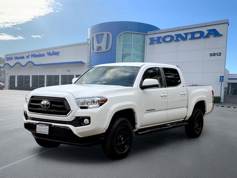 Used 2021 Toyota Tacoma SR5 RWD image 1