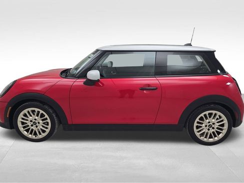 Certified 2025 MINI Cooper 2-Door Hardtop image 6