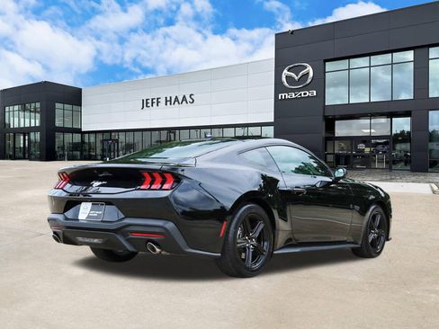 Used 2026 Ford Mustang Premium RWD image 3
