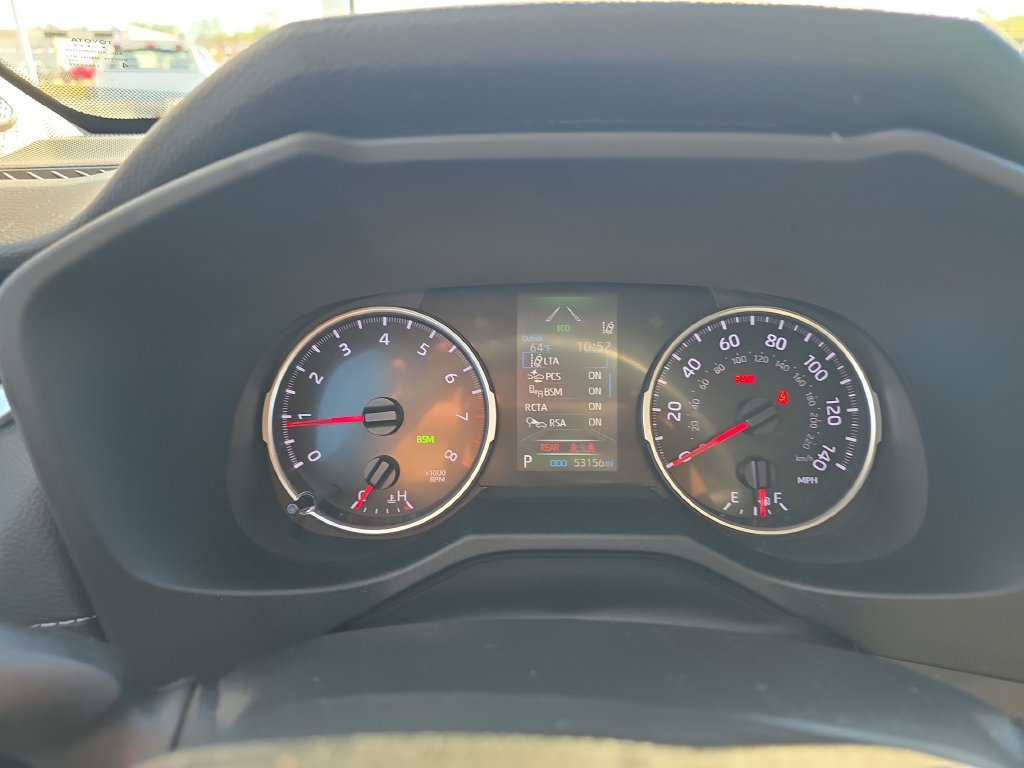Used 2021 Toyota RAV4 XLE Premium AWD/4WD image 29