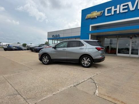 Used 2024 Chevrolet Equinox LT w/ LPO, Floor Liner Package AWD/4WD image 3
