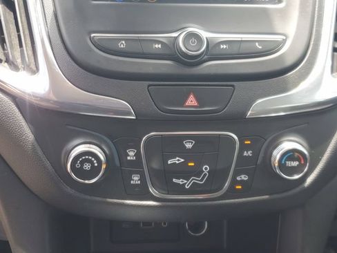 Used 2020 Chevrolet Equinox LT FWD image 25