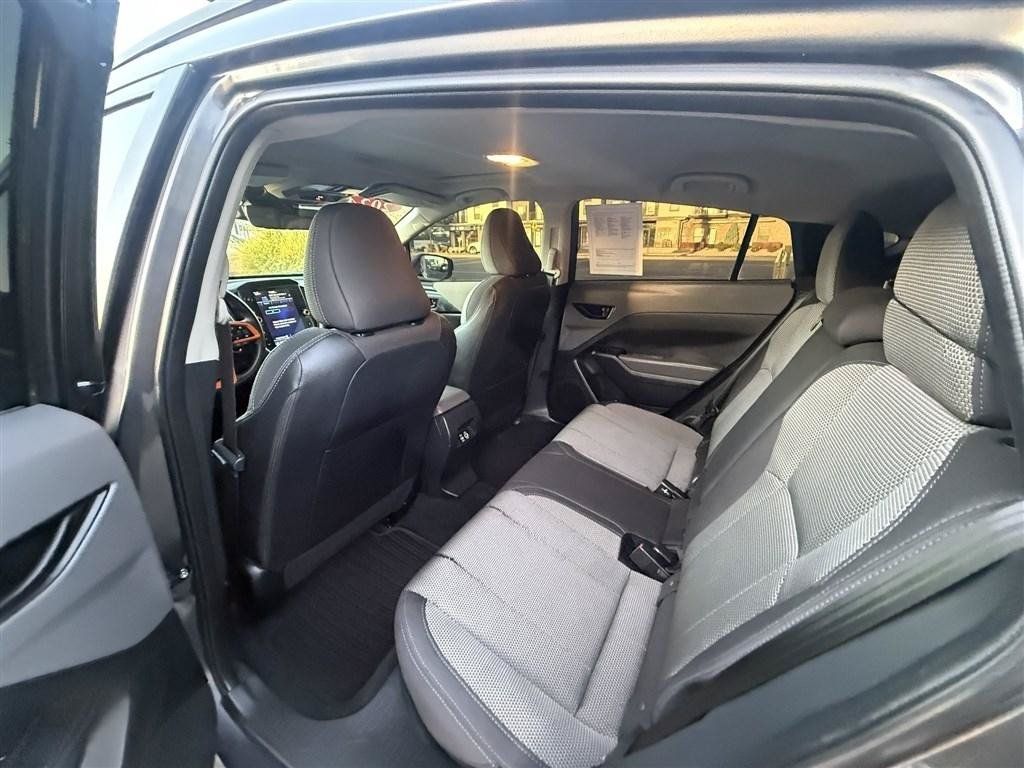 Used 2024 Subaru Crosstrek 2.0i Premium AWD/4WD image 17
