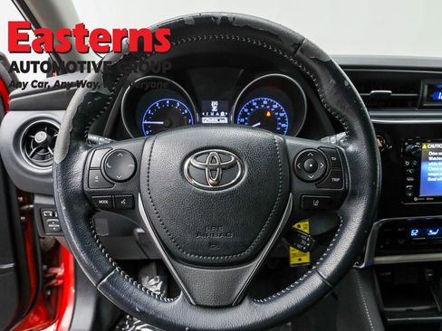 Used 2018 Toyota Corolla iM w/ Carpet Mat Package (TMS) image 10