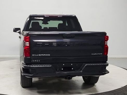 Used 2022 Chevrolet Silverado 1500 Custom RWD image 6