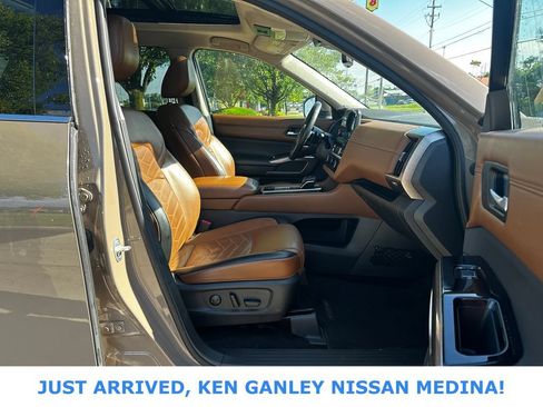 Certified 2024 Nissan Pathfinder Platinum w/ Cargo Package AWD/4WD image 23