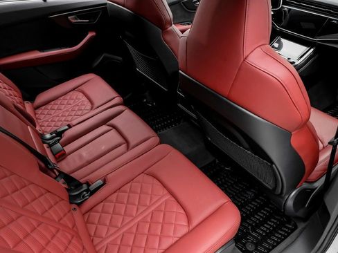 Used 2024 Audi SQ7 Prestige image 31