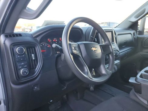 Used 2023 Chevrolet Silverado 2500 Custom w/ Custom Convenience Package image 8