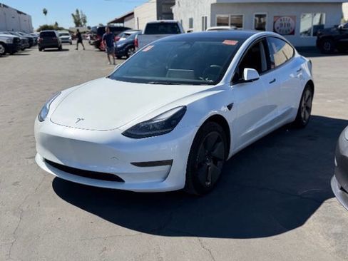 Used 2023 Tesla Model 3 Standard Range image 6